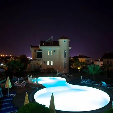 Apartamento Chateaux B1 *